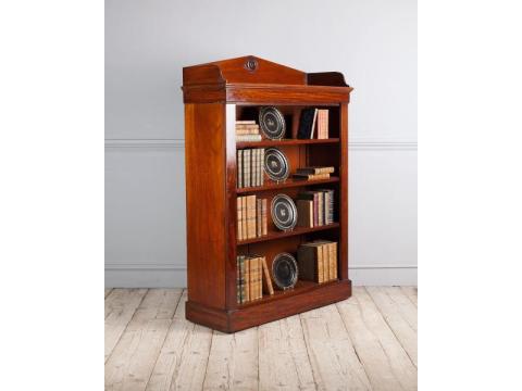 Antique Georgian furniture dating from c.1714 - c. 1837: Thakeham Furniture, Horsham, Sussex, UK
