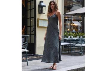Buy Stylish Italian Boutique Clothing for Chic Spring Style at Estell Boutique!