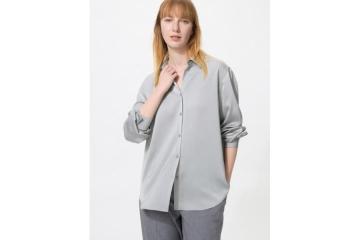 Elegant Office Wear Shirts by UNIQLO
