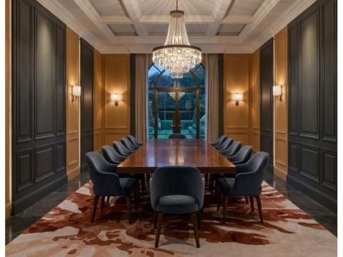 Abstract Pattern Rugs with Contemporary Appeal