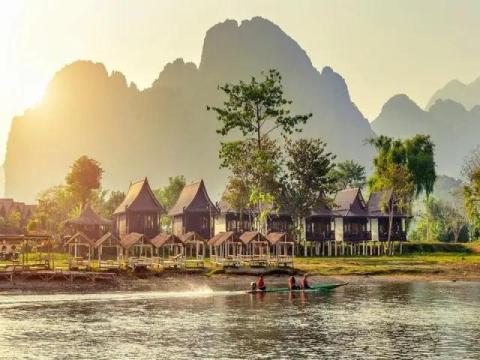 Why Are Laos Tour Packages the Perfect Choice for Peaceful Cultural Exploration 