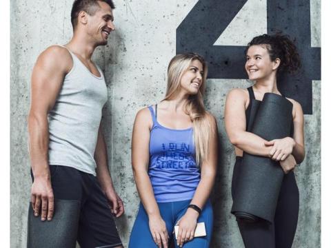 Seeking The Best Gym Clothing Manufacturers? 