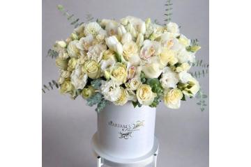 Fresh White Roses Online With Fast Shipping USA for Spring Season Celebrations