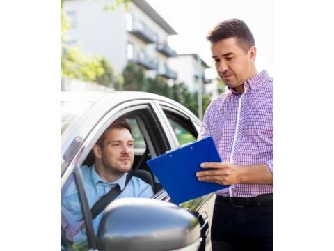 Refinance Your Car Loan with Easy Repayment Estimates