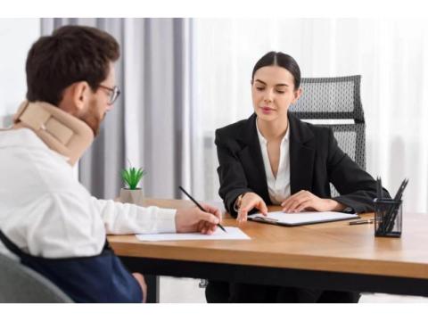 Abogados de Accidentes por Caídas en Chicago | Abogado de Resbalón y Caída
