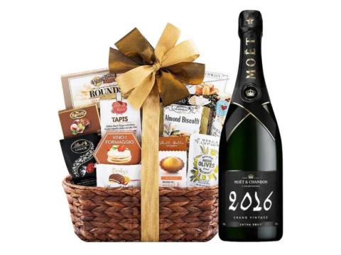 Moet Gift Set – Champagne Gifts for Every Celebration