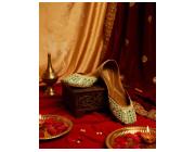 Buy Punjabi Juttis at Gulbhahar and Get to Enjoy the Best Handcrafted Juttis