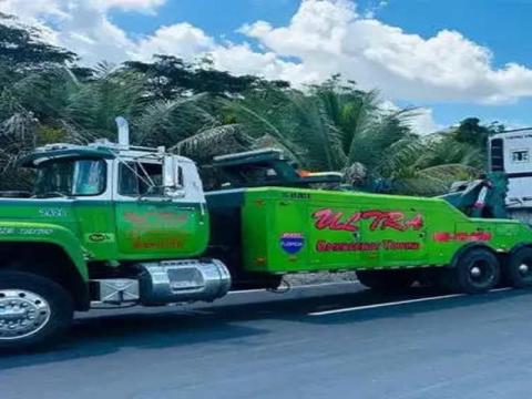 Semi Truck Towing for Safe and Efficient Recovery