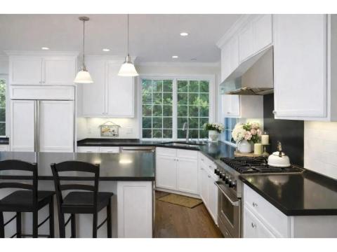 Professional Kitchen Plumbing Contractor for Modern Kitchen Renovations