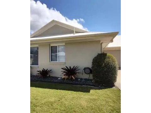Professional Exterior Painting Services for a Fresh Coastal Look