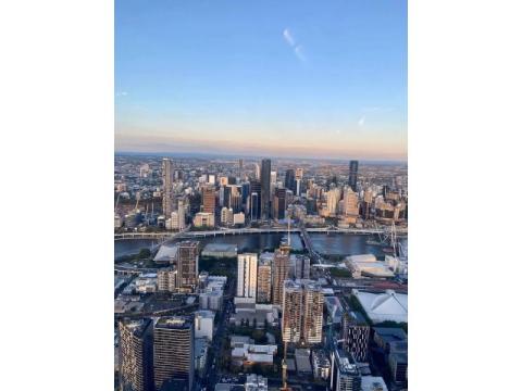 V2 Helicopters Brisbane - 2/2