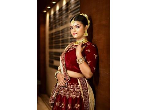 Lakmé Academy Powered By Aptech Ahmedabad:- Bridal Makeup Course in Satellite Ahmedabad