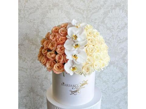 Box & Vase Flower Arrangements in USA | Same-Day Online Flower Delivery