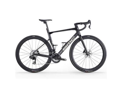 2026 BMC Roadmachine 01 THREE Road Bike (CENTRACYCLES)