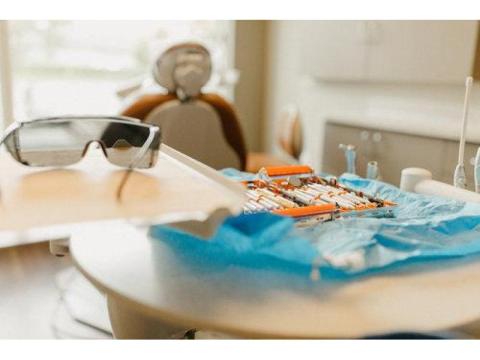 How Sinus Bone Augmentation Helps Restore Missing Teeth?