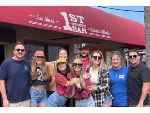 Enjoy Live Music in Encinitas at 1st Street Bar This Summer