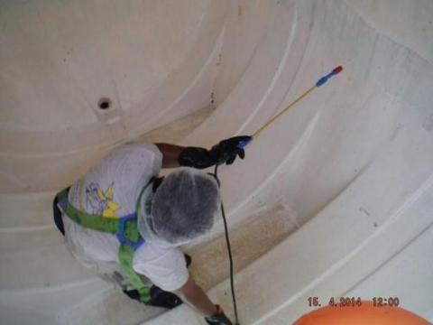 Commercial Water Tank Cleaning