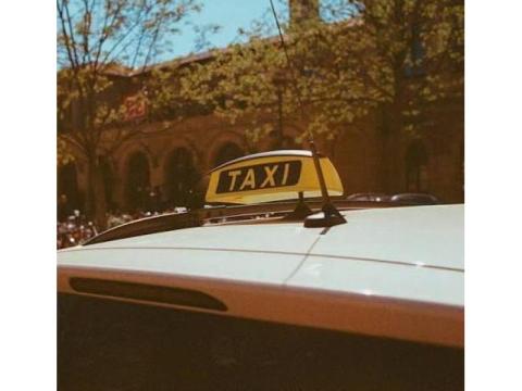Book Taxi Service Delhi Today – Fast, Safe & Budget-Friendly
