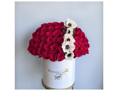 Buy Beautiful Box Rose Arrangements Online for Loved Ones