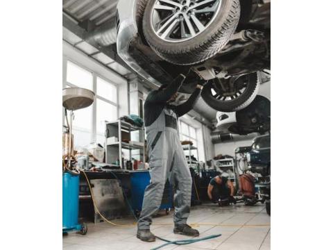 Unmatched Engine Power & Protection! Elite Preventive Car Maintenance Fyshwick - 2/2