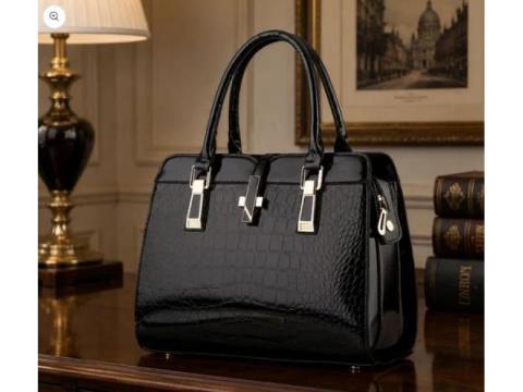 Pack Your Entire Life In One Bag! Heavy-Duty Large Compartment Tote Bags On Sale - 2/2