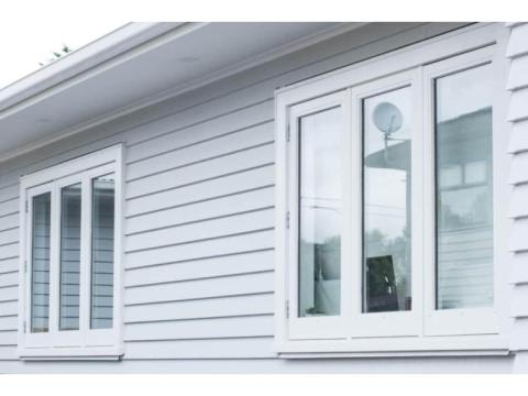 Find Professional Double Glazing Services for Better Window Performance
