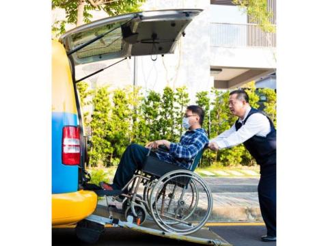 Tired Of Transport Problems? Choose A Wheelchair Travel Service You Trust - 2/2