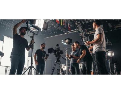 Capture Corporate Stories With Clear Visual Impact