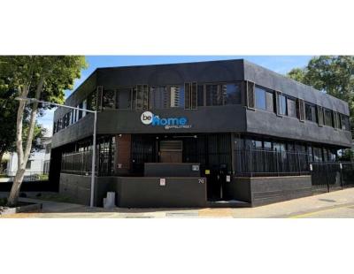 Long-Stay Rooms Walking Distance to Surfers Paradise Beach & Transport