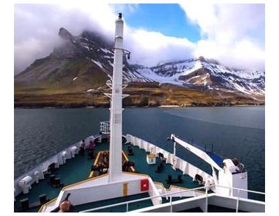 Sustainable Polar Expeditions with Oceanwide – Reserve Today