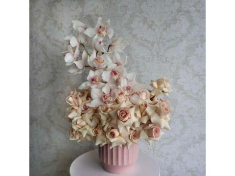 Buy Pink Flowers Bouquet Online for Special Occasions