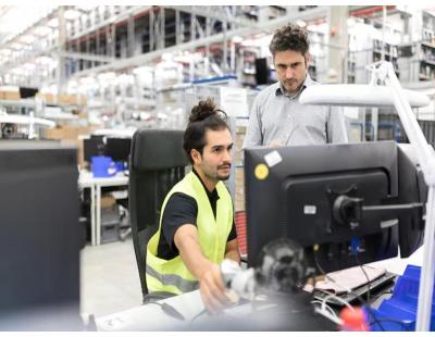 Why Do Manufacturing Companies Need Digital HR Solutions