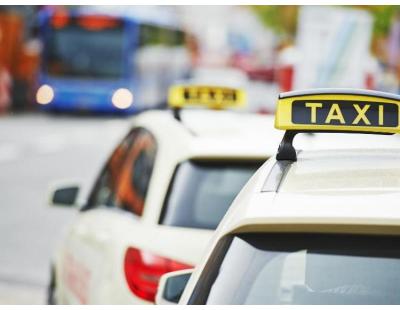 Looking for Comfortable Taxi Rides in Delhi – Book Your Journey