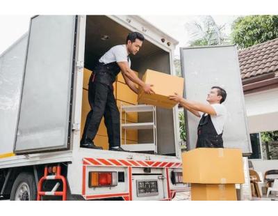 How Can a Moving Company in Dubai Help with International Shipping