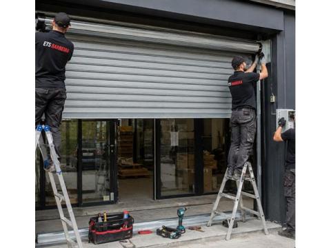 Metal Shutter Installation in Paris & Île-de-France | ETS BARBEIRA