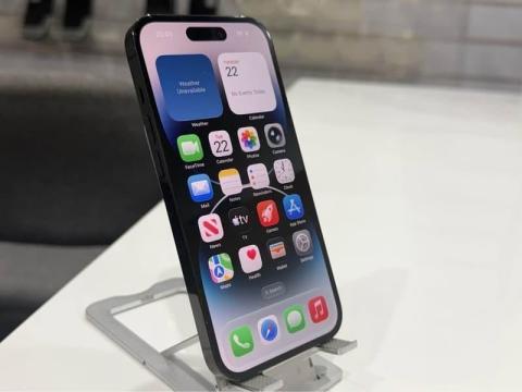 Iphone 14 Pro 256Gb Black Free Warranty $660 Aud