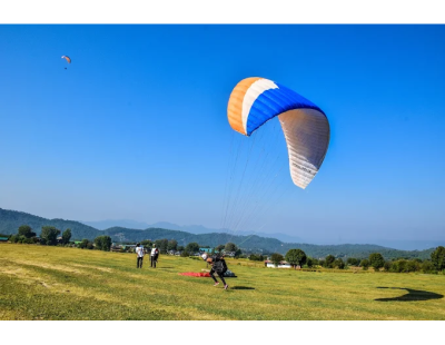 Paragliding School in Bir Billing – Fly with Confidence