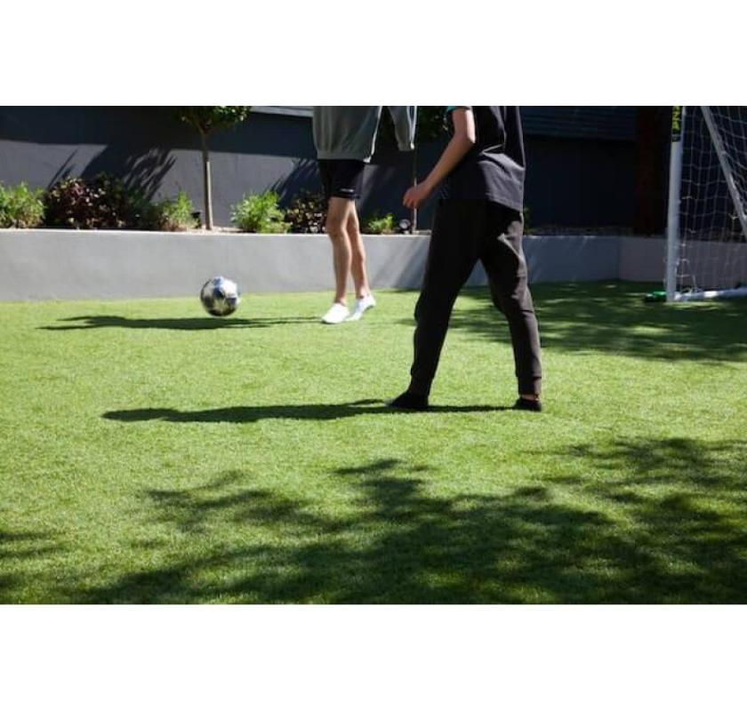Buy Sports Grass in Melbourne for Your Field or Garden