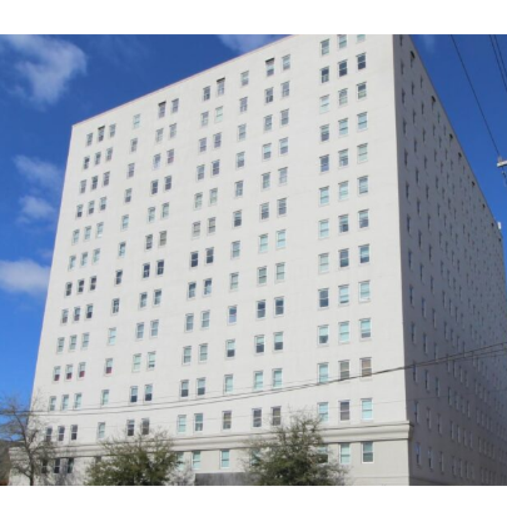 Elegant Studio Apartment – Move-In Ready with Amazing Views!  - 1/3