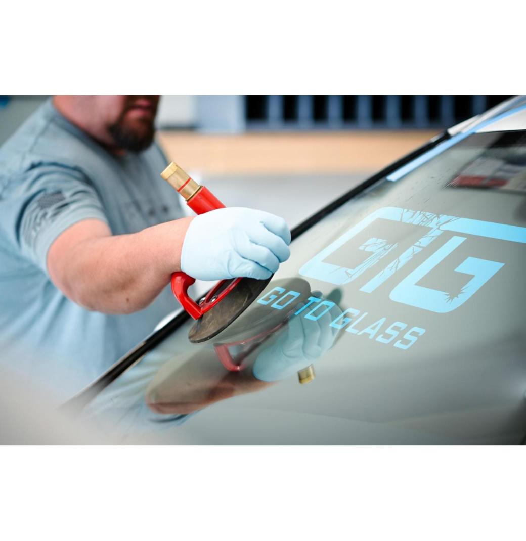 Auto glass replacement snowflake