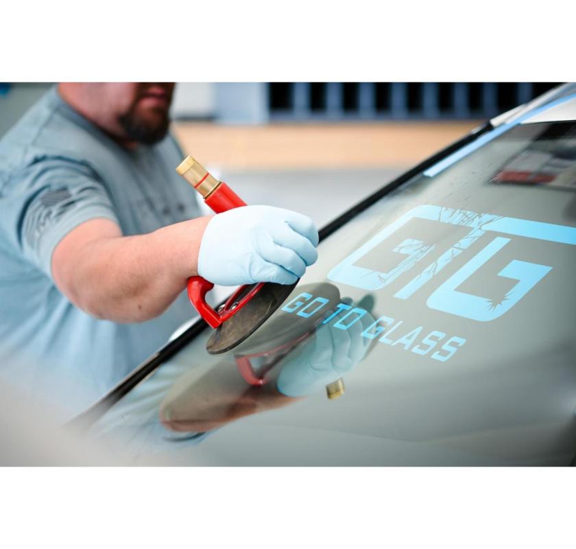 Auto glass replacement snowflake