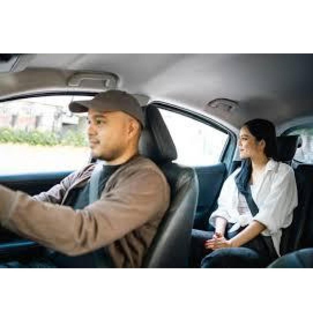 Book Your Private Driver Delhi to Agra for Journey