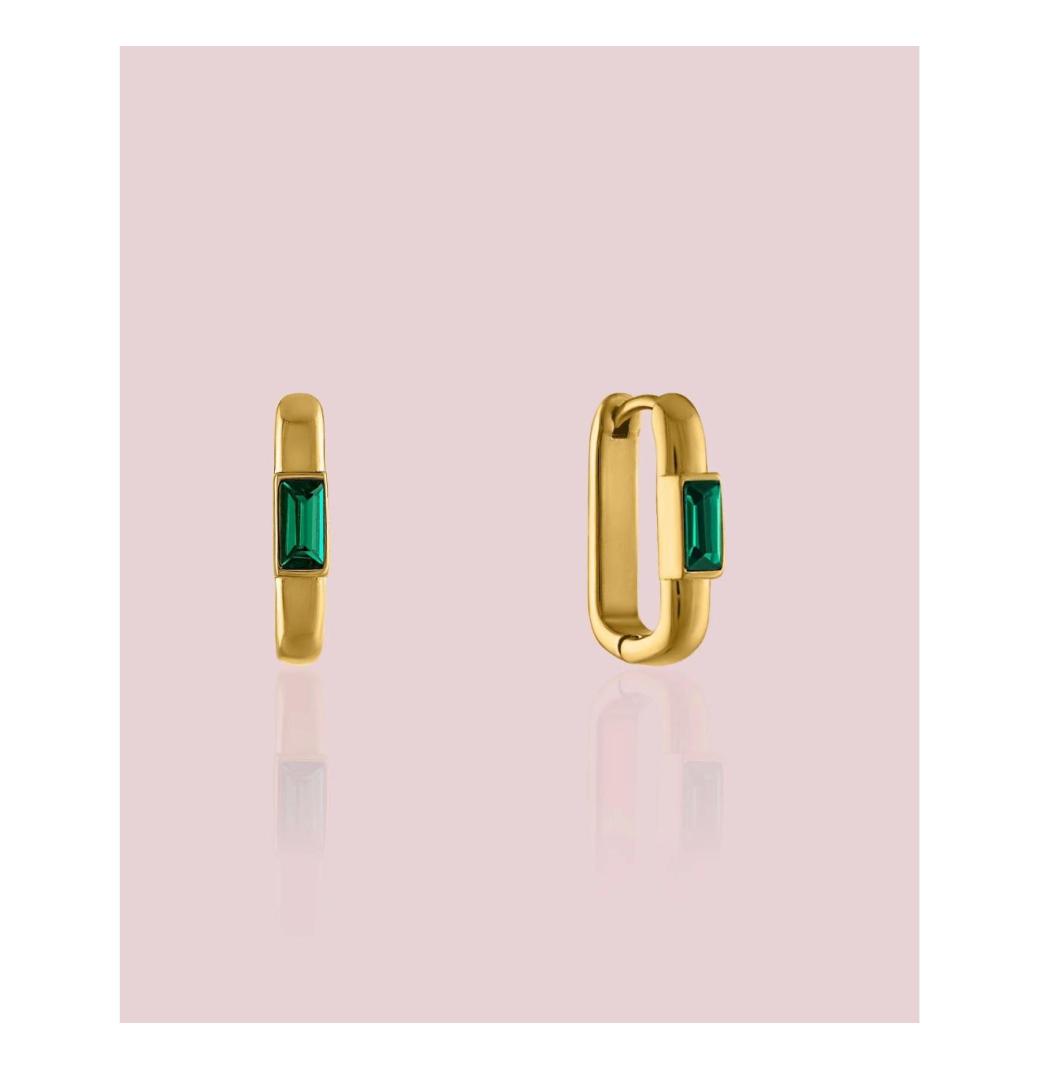Modern Gold Hoop Earrings: Simple Yet Striking Minimal Design