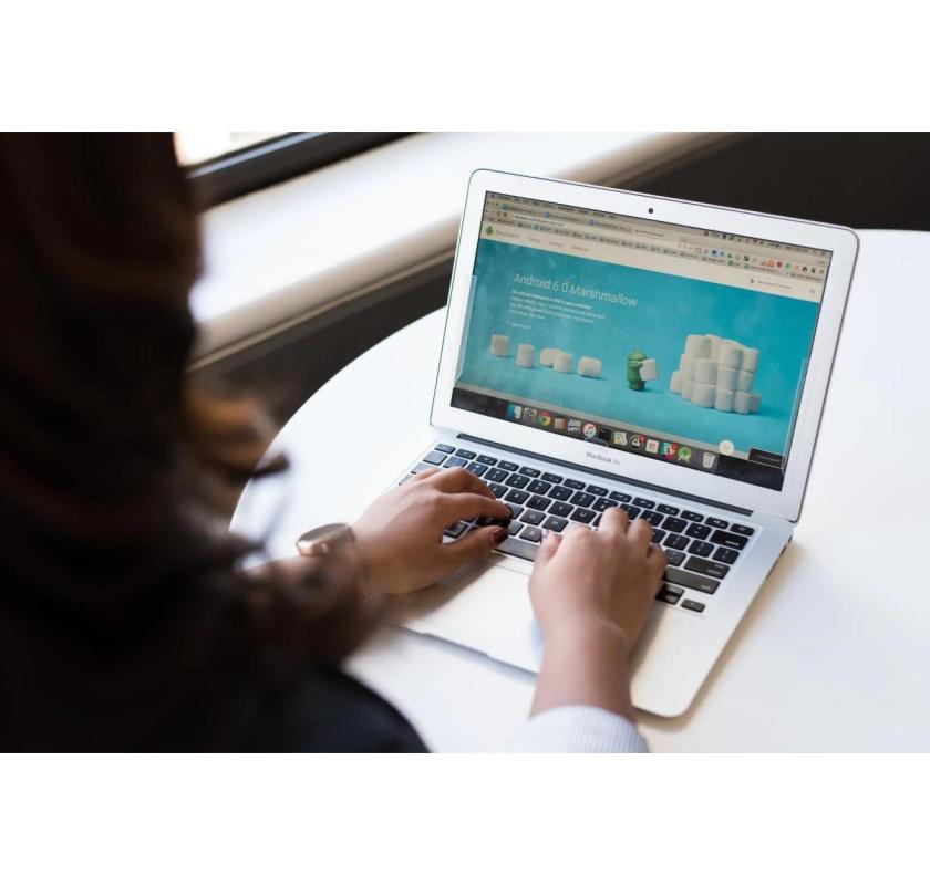 Hire a Dedicated Designer Developer UAE and Boost Your Business