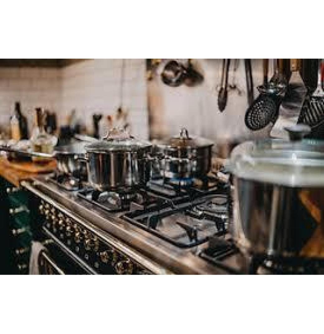 Cooktop Cleaning in Brisbane - 1/3