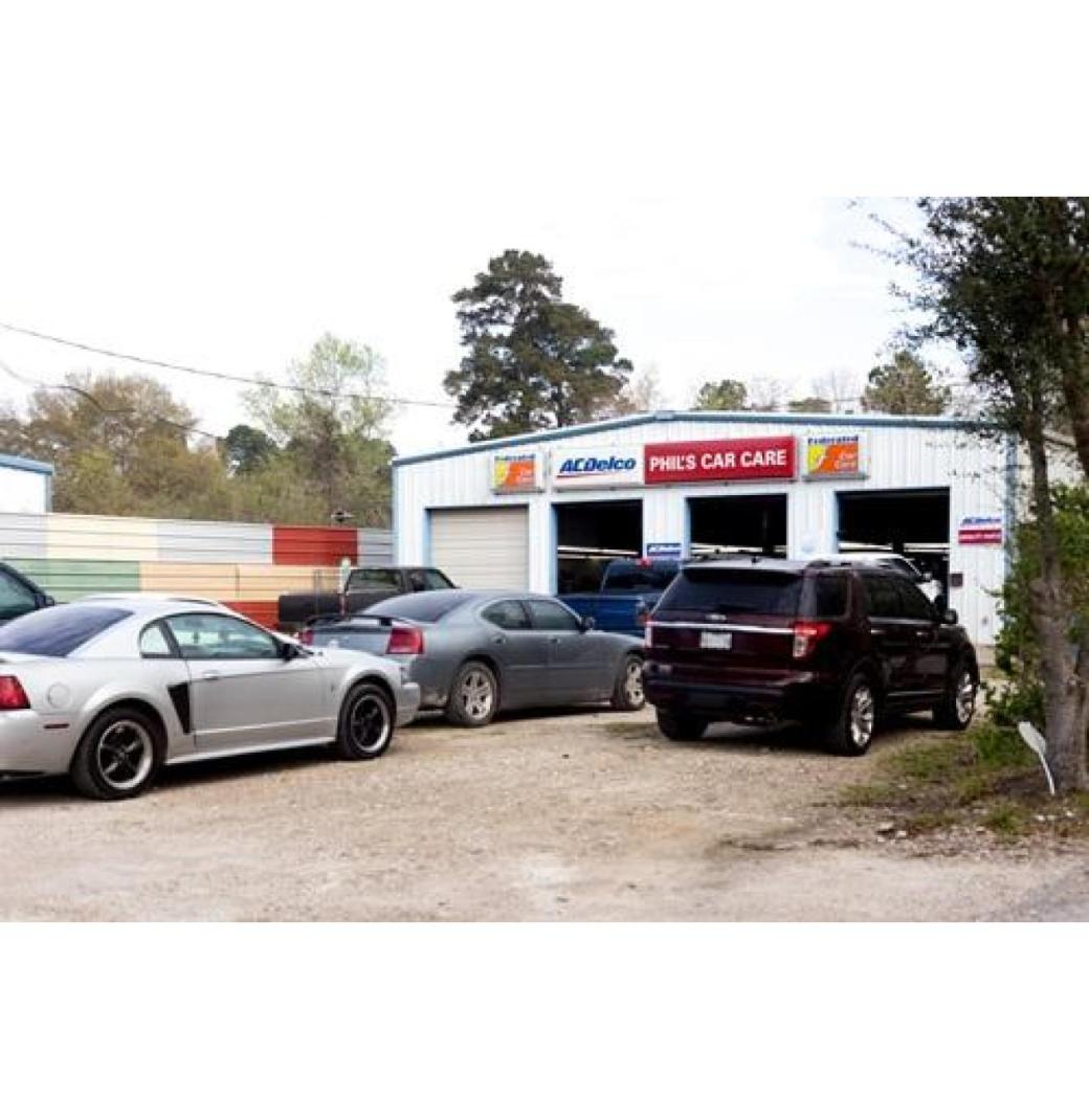 Phil's Car Care - 2/3