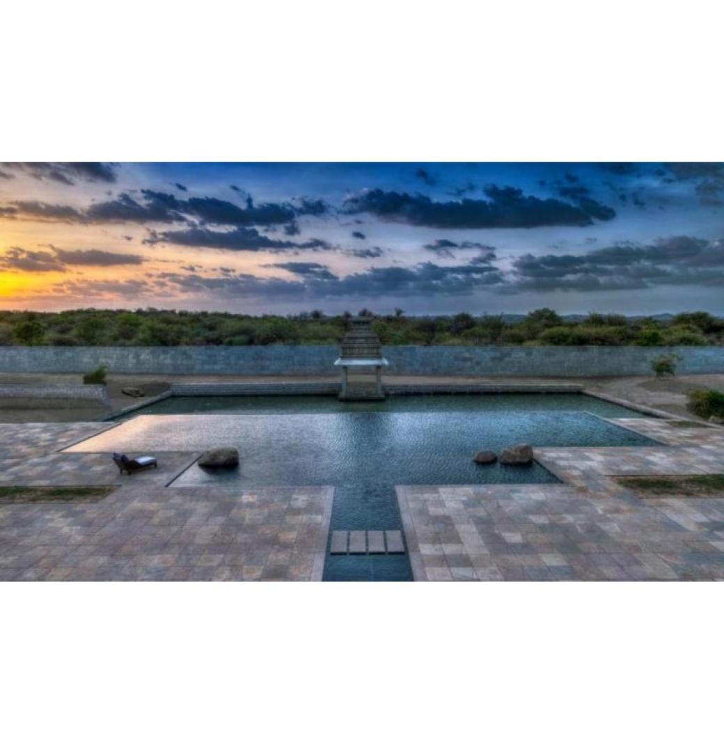 5 Star Hotels in Hampi | Book Your Stay at Evolve Back Kamalapura Palace - 1/3