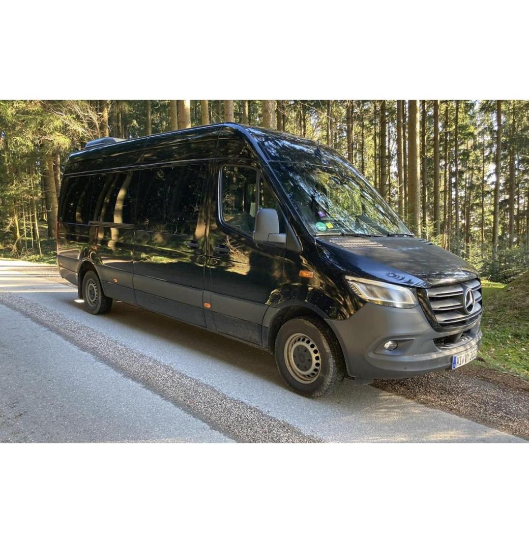 Reliable Geneva Airport Transfers | Fast & Comfortable Rides - 2/2