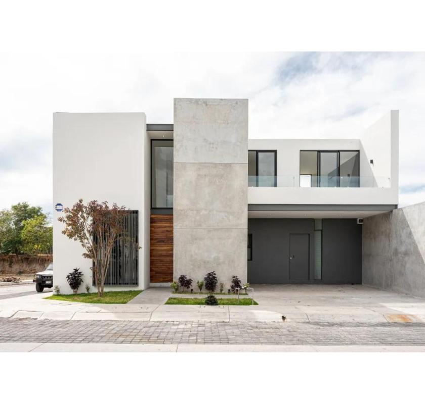 Looking to Upgrade Your Home with a Premium Builder?