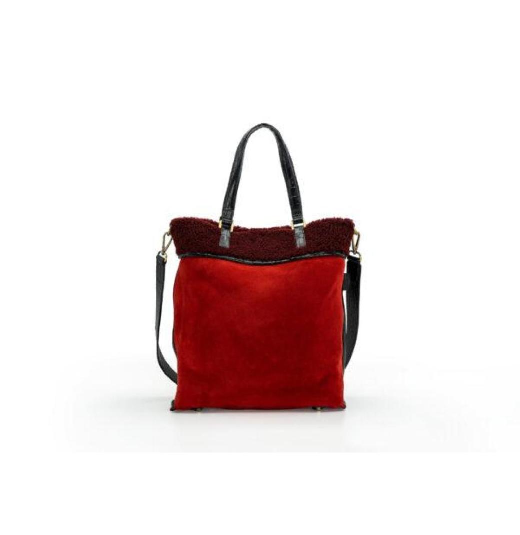 Luxurious Shearling Bags Crafted for Everyday Style